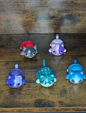 Aphmau MeeMeows Mystery Toy Figures